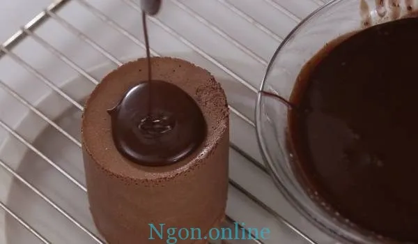 Cách làm bánh Brownie ngọt ngào cho ngày Giáng sinh