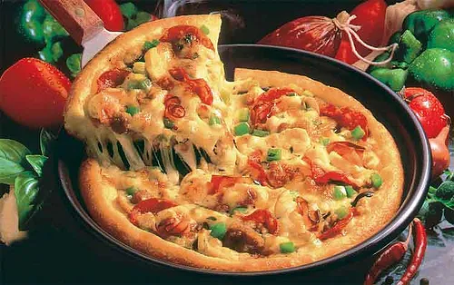 Cách làm bánh pizza Ý ngon nóng hổi tại nhà