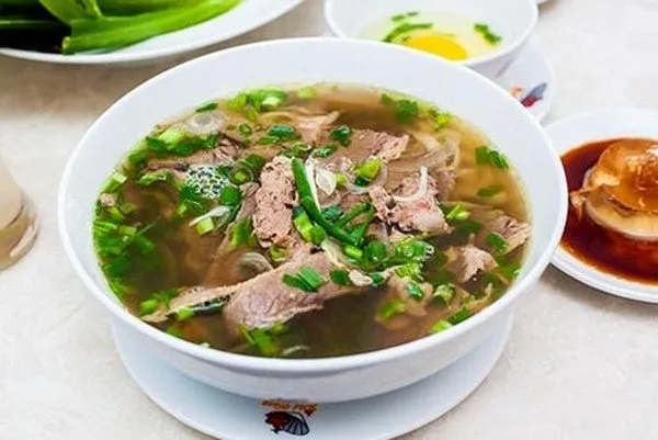 Cách nấu phở bò ngon đúng điệu tại nhà