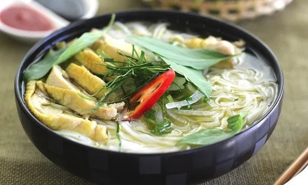 Cách nấu phở gà ngon đậm đà xứ Bắc